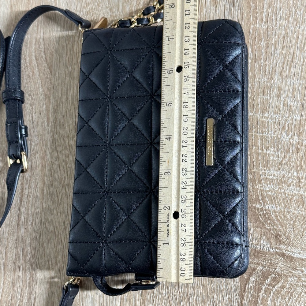 Vince Camuto Doyle Black Leather Quilted Small Crossbody Bag Wristlet Purse - Picture 9 of 11